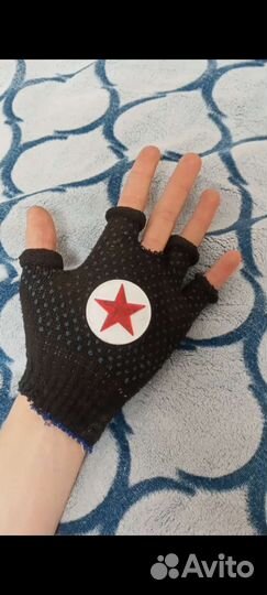 Перчатка из игры Atomic Heart косплей