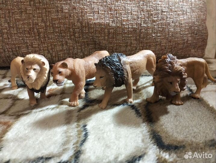 Фигурки животных schleich