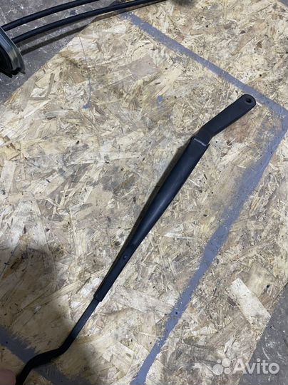 Поводок дворника правый hyundai sonata тагаз