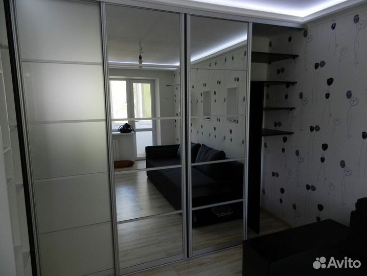 Стенка в гостиную