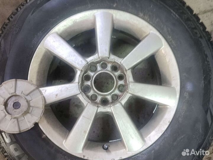 R16 Roadstone Winguard WinSpike 235/70, PCD 5x114.3 DIA 67