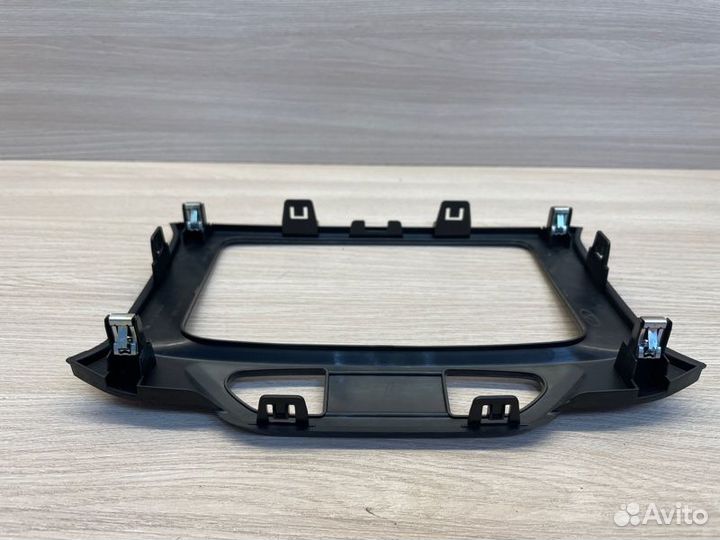 Рамка магнитолы LADA X-Ray