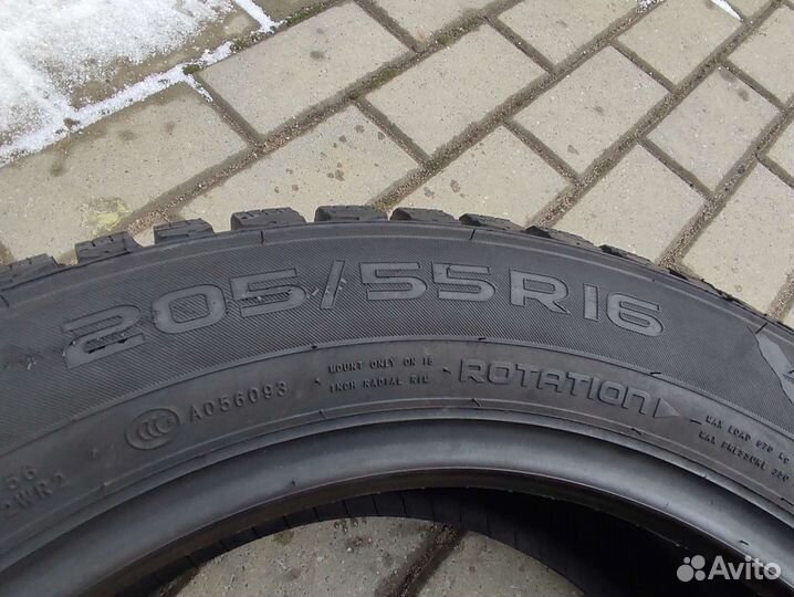 Nokian Tyres Hakkapeliitta 9 205/55 R16 94T