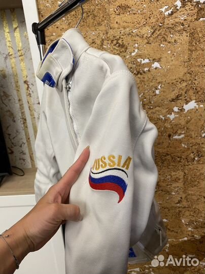 Фехтовальный костюм