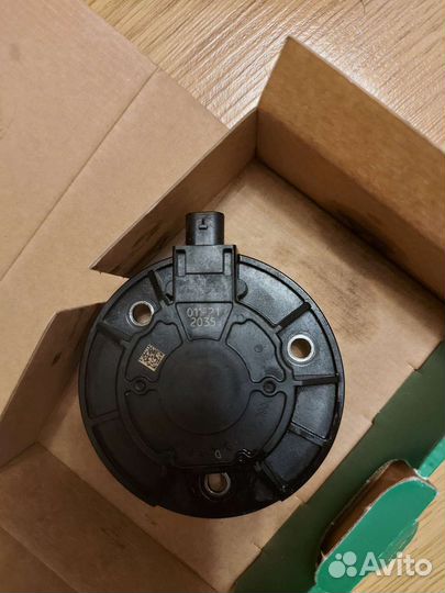 Клапан регулировки фаз газораспредел. оригиналVAG