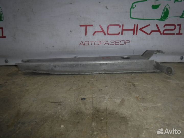 Кронштейн радиатора левый BMW X1 F48 (2015-2019)