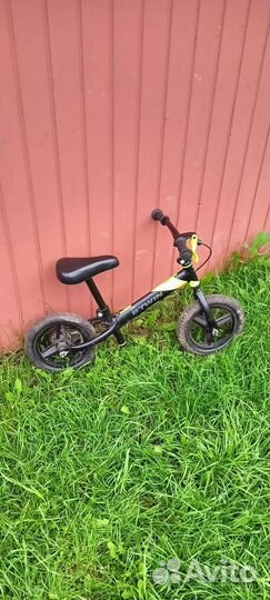 Беговел B-Twin с задним тормозом