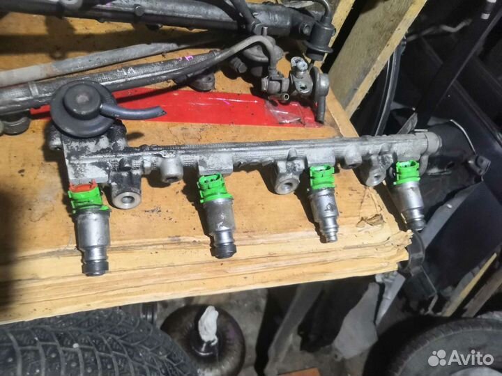 Форсунка двигателя Toyota 23250-xxxxx