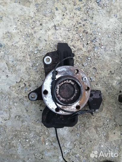 Поворотный Кулак Ступица Мерседес Спринтер 906