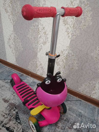 Самокат детский трехколесный с сиденьем