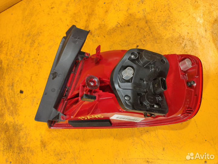 Фонарь задний левый для Audi A4 B8