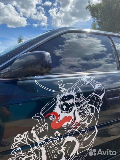 Изготовление наклеек на автомобили