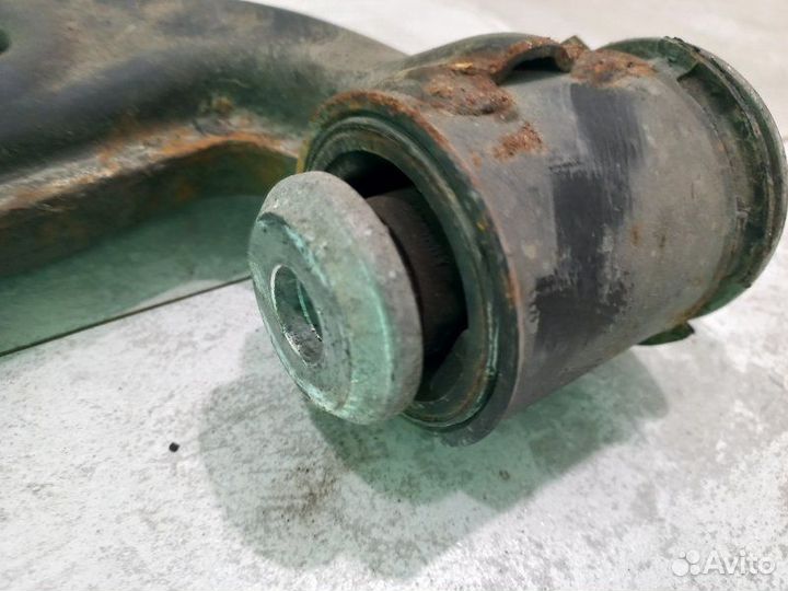 Рычаг передний нижний правый Mercedes S500 W140