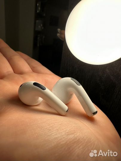 Правый/Левый наушник Apple AirPods 3