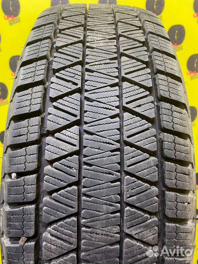 Bridgestone Blizzak DM-V3 225/60 R18
