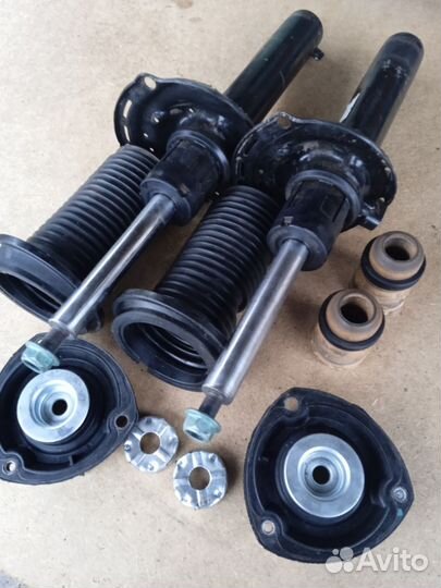 Стойка амортизатора передняя Шкода kodiaq