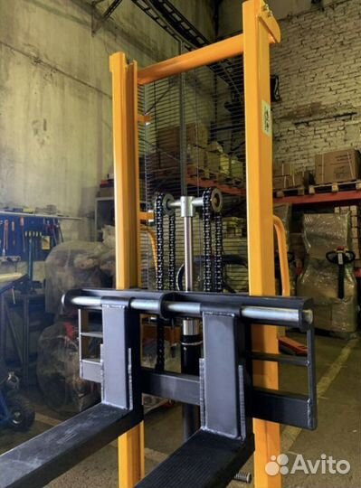 Штабелёр ручной