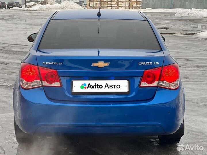 Chevrolet Cruze 1.8 МТ, 2011, 137 000 км