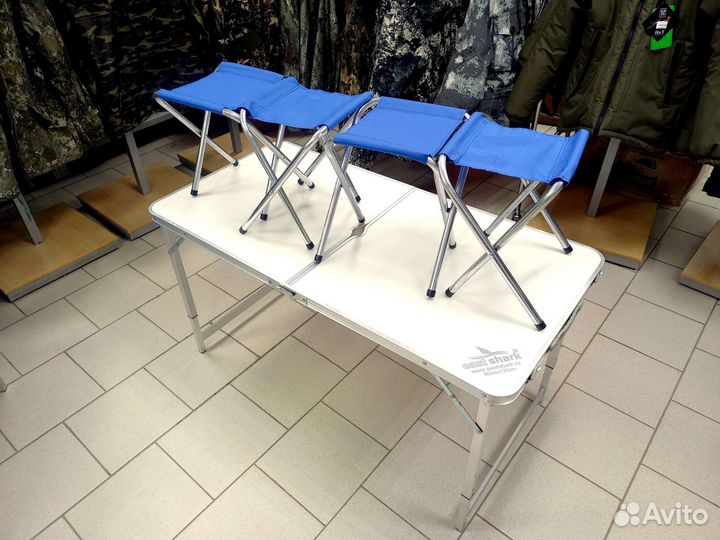 Стол алюминиевый и 4 стула