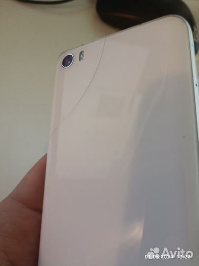 Xiaomi Mi 5, 3/64 ГБ