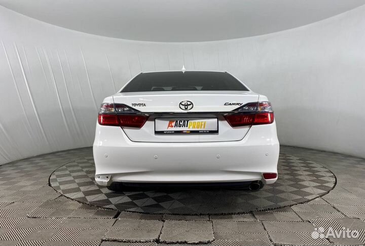 Toyota Camry 2.5 AT, 2016, 140 380 км