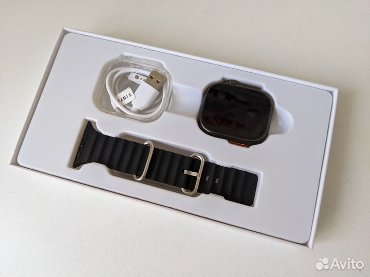 Смартфон в формате часов