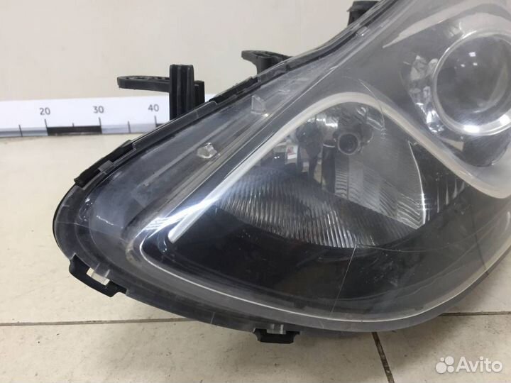 Фара левая Hyundai i30 GD 2012