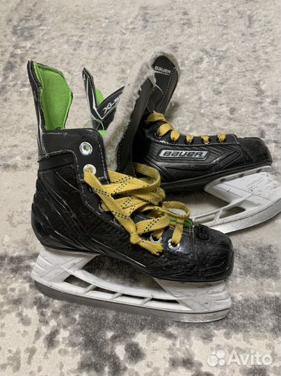 Хоккейные коньки bauer