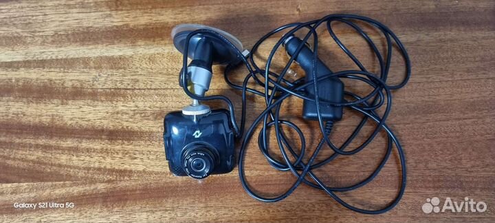 Автомобильный видеорегистратор Neoline cubex V10