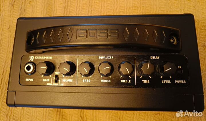 Комбоусилитель Boss katana mini