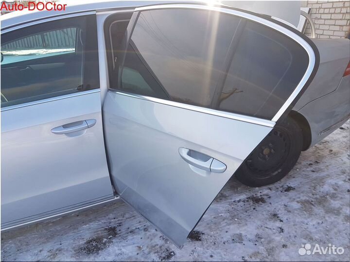 Дверь задняя левая Volkswagen Passat B7 2011