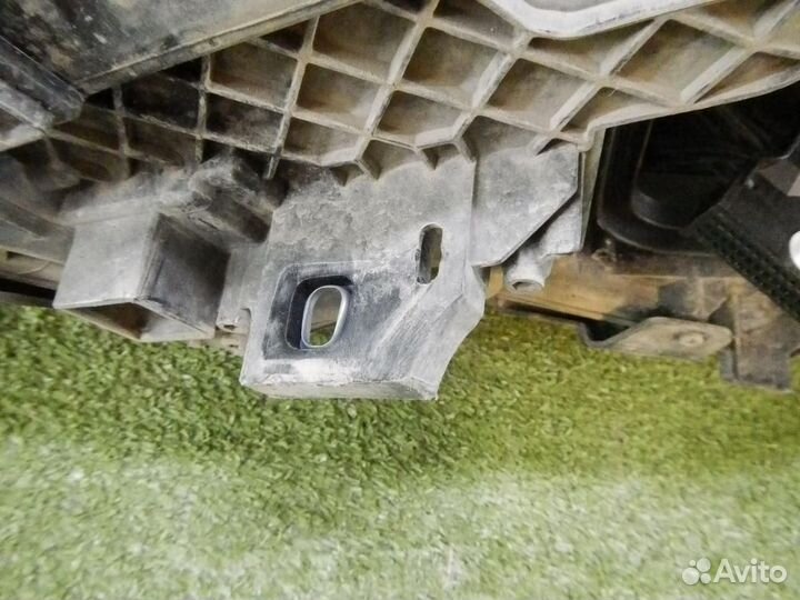 Фара правая Mercedes-Benz GLA-Class