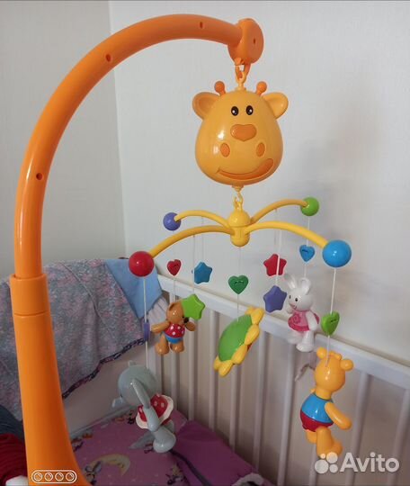 Мобиль на кроватку Жирафики