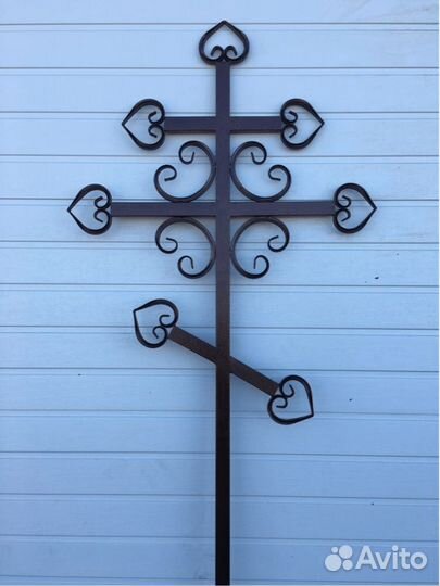 Металлические кресты