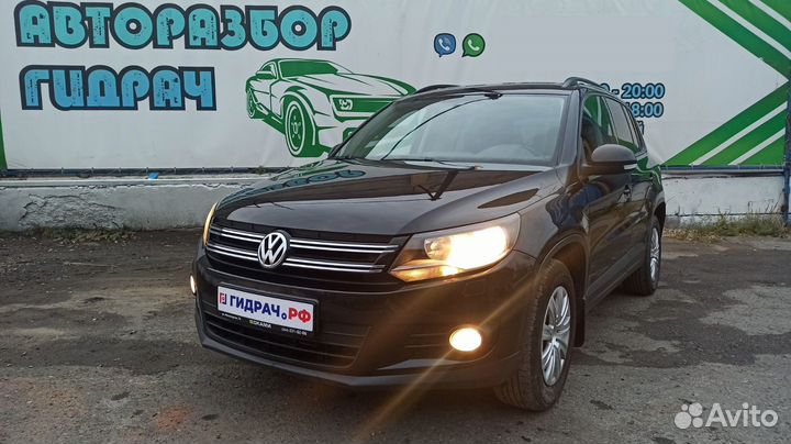 Датчик температуры воздуха Volkswagen Tiguan 4B0820539