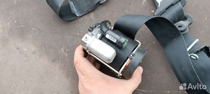 Ремень безопасности передний левый Форд Фокус 3