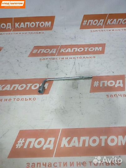 Ключ колесный (балонный) Mitsubishi Lancer 10 2011