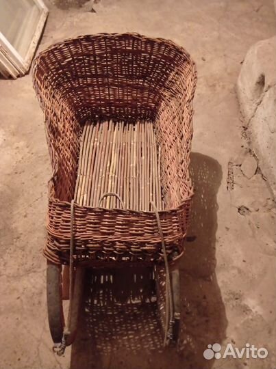 Санки плетеные