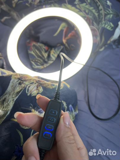 Кольцевая лампа