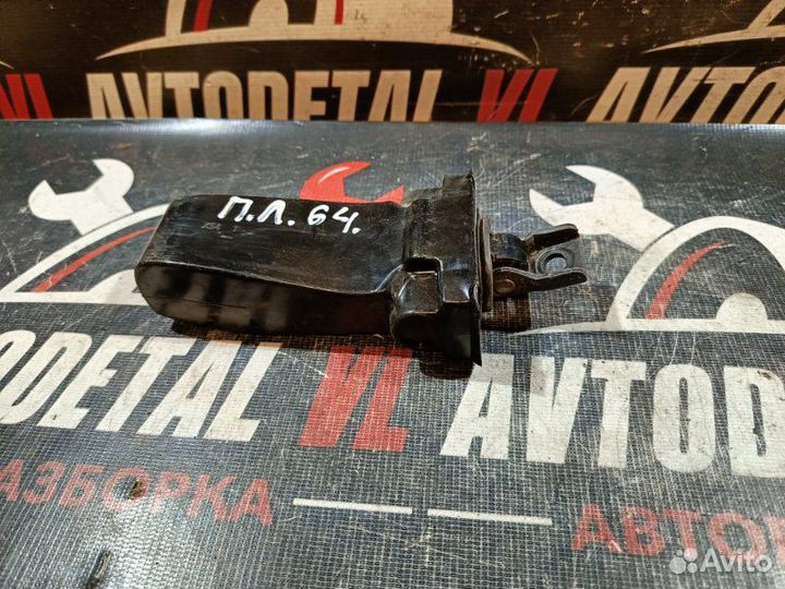 Ограничитель двери передний левый Skoda Rapid