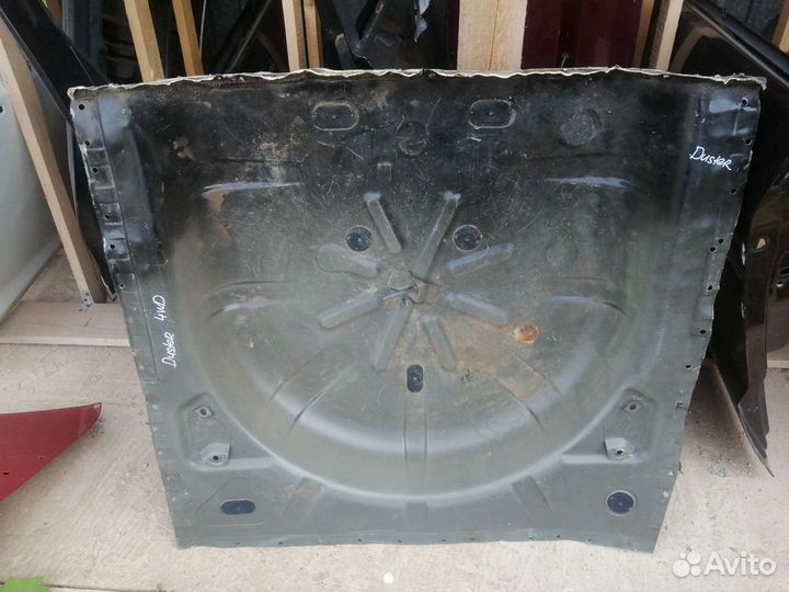 Пол багажника, тазик Renault Duster 4WD