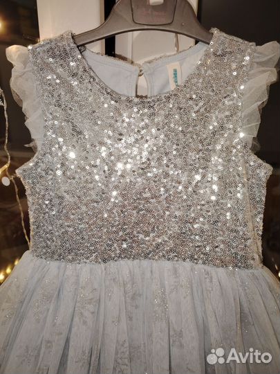 Платье нарядное для девочки 128 рост