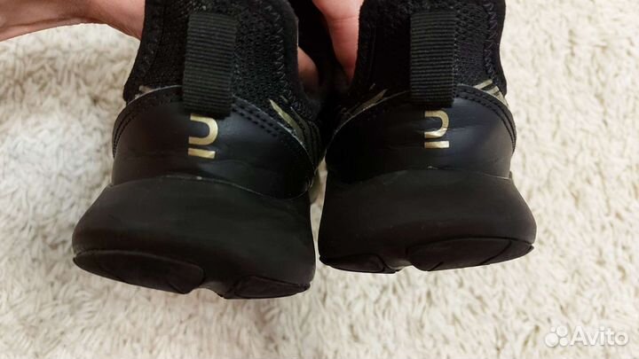 Кроссовки детские