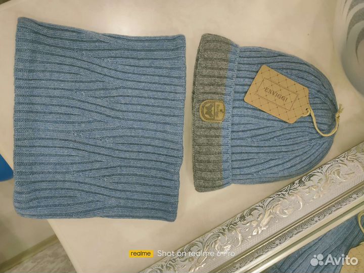 Шапка и снуд зимние для мальчика новый