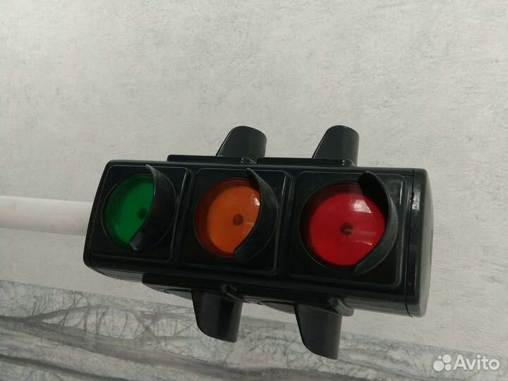 Игрушки светофор