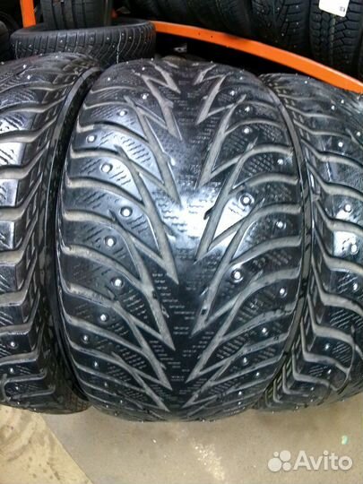 Yokohama Ice Guard IG35 255/45 R20