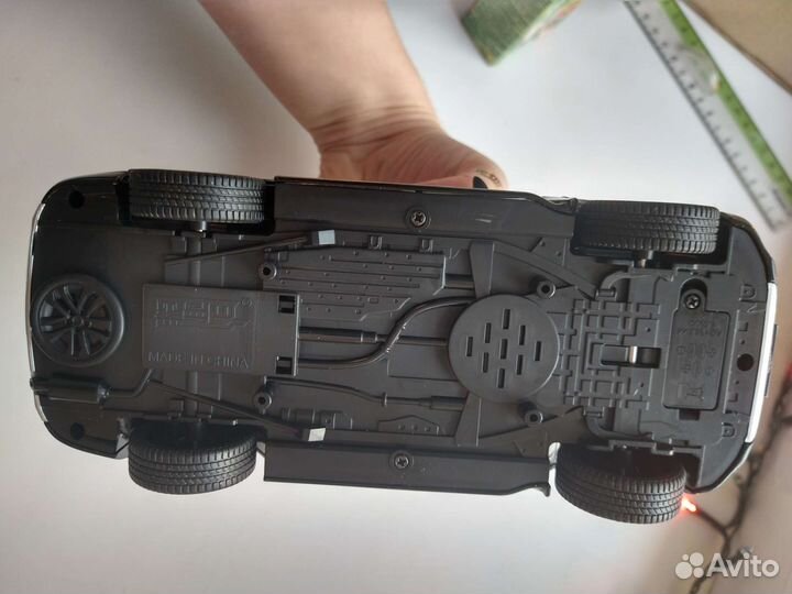 Toyota Land Cruiser GR Sport модель 1:24