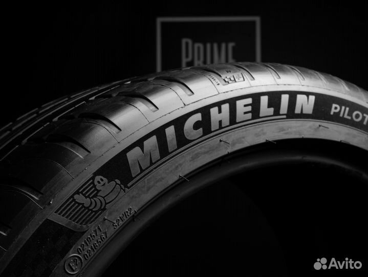 Michelin Pilot Sport 4 S 305/35 R20 и 245/35 R20 107Y