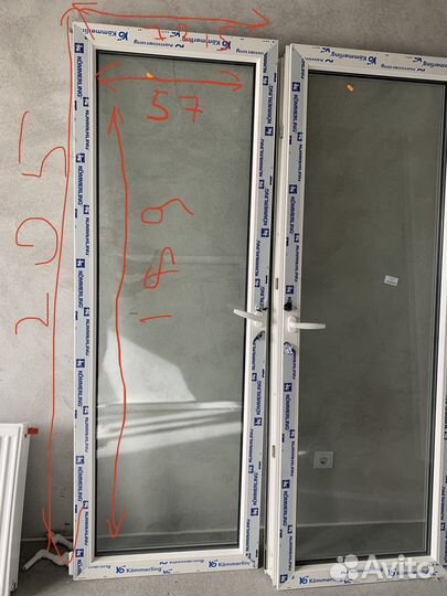 Двери балконные новые