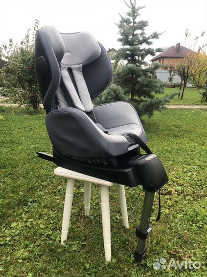 Автомобильное кресло Recaro OptiaFix Carbon Black